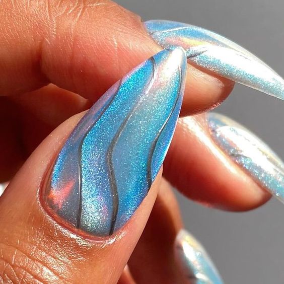 Vertical Cat Eye Nails
