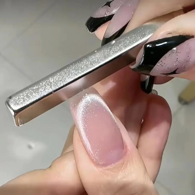 French Cat Eye Nails