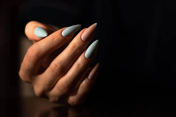 thick gel nails bulky gel nails builder gel gel nail structure base coat top coat soak-off gel HEMA-free gel TPO-free gel professional gel