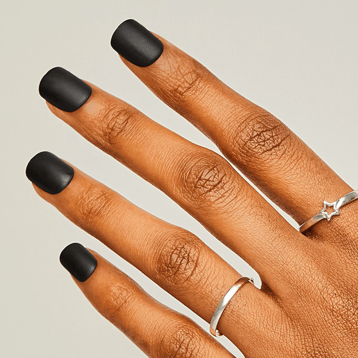 apply gel thin gel nail technique builder gel base coat top coat gel application soak-off gel HEMA-free gel nail tips